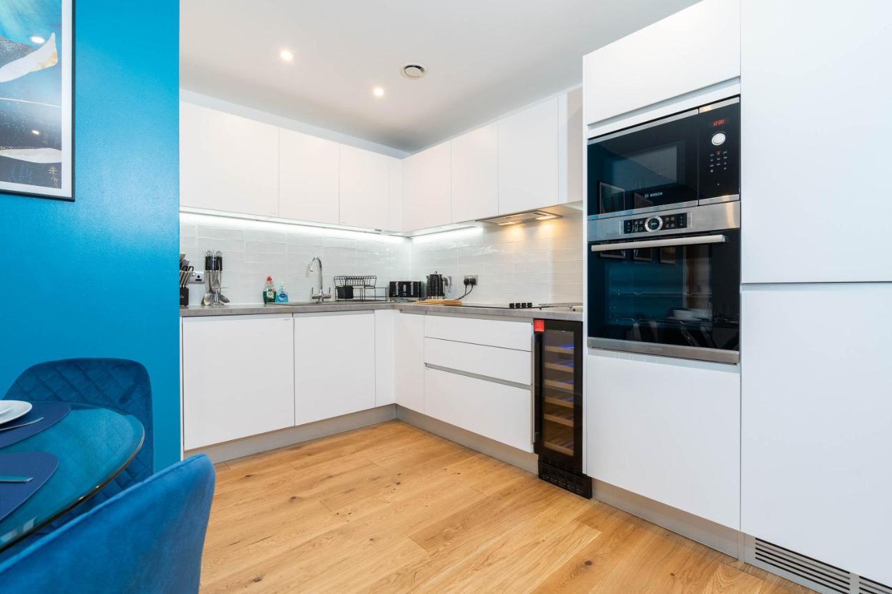 Maevela Apartments - Luxury Broad St Apartment - 2 Bed, 2 Bath - City Centre/Cube/Mailbox - With Underground Parking ✓- L Shape Sofa, Large 50 Inch Smart Tv With Free Netflix & Wifi Birmingham Exterior foto